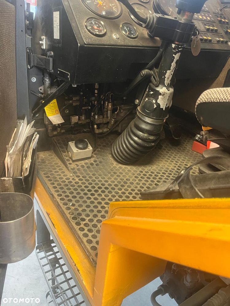 Liebherr 1025 - 9