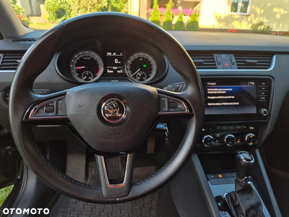 Skoda Octavia 2.0 TDI Style DSG - 26