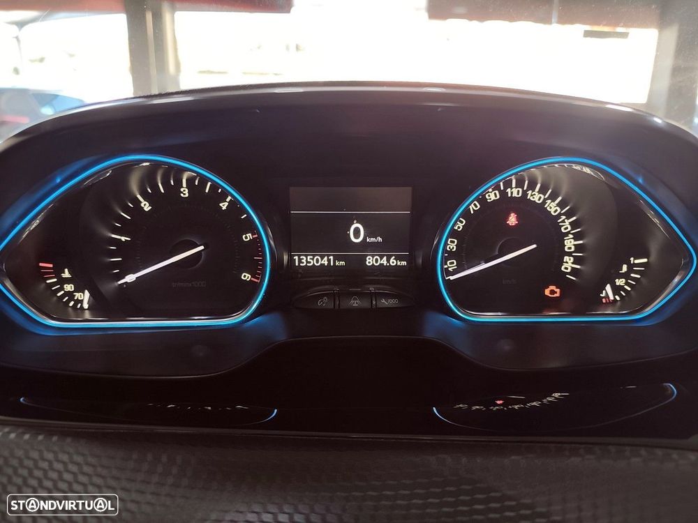 Peugeot 2008 1.6 BlueHDi Crossway - 20