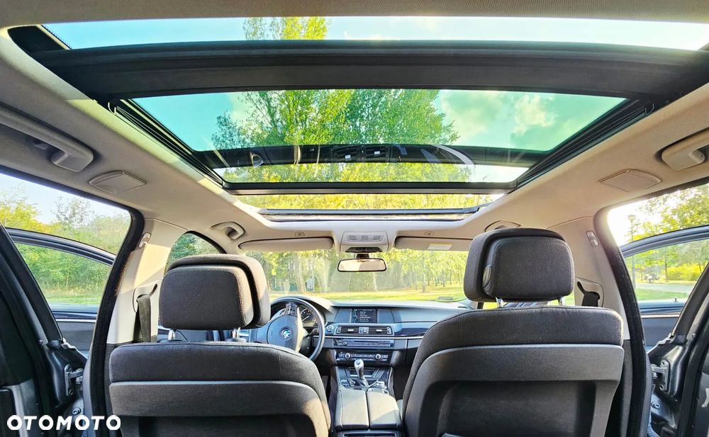 BMW Seria 5 520d - 26