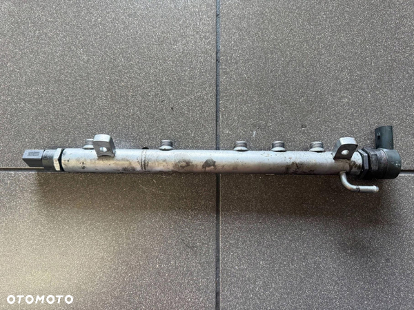 LISTWA WTRYSKOWA 2.0 CDI MERCEDES A64007012