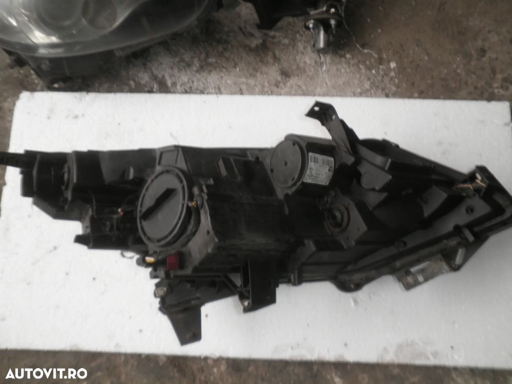 Far stanga / dreapta Opel Zafira C 2014 13399862 13399863 - 2