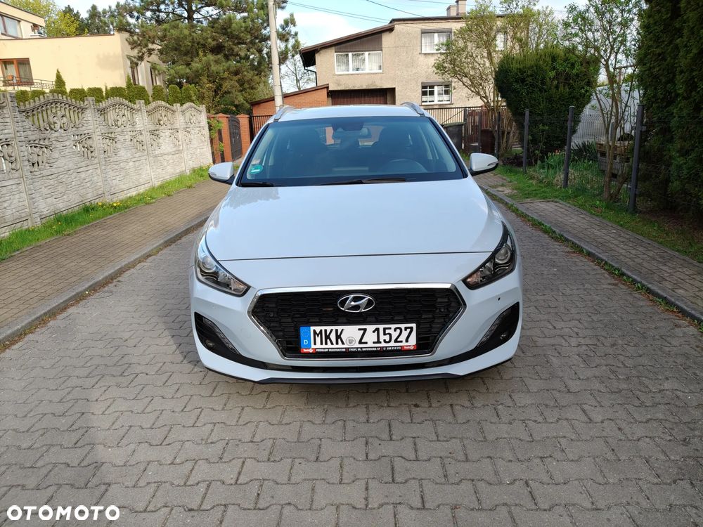 Hyundai i30 1.0 T-GDI GO Plus - 26