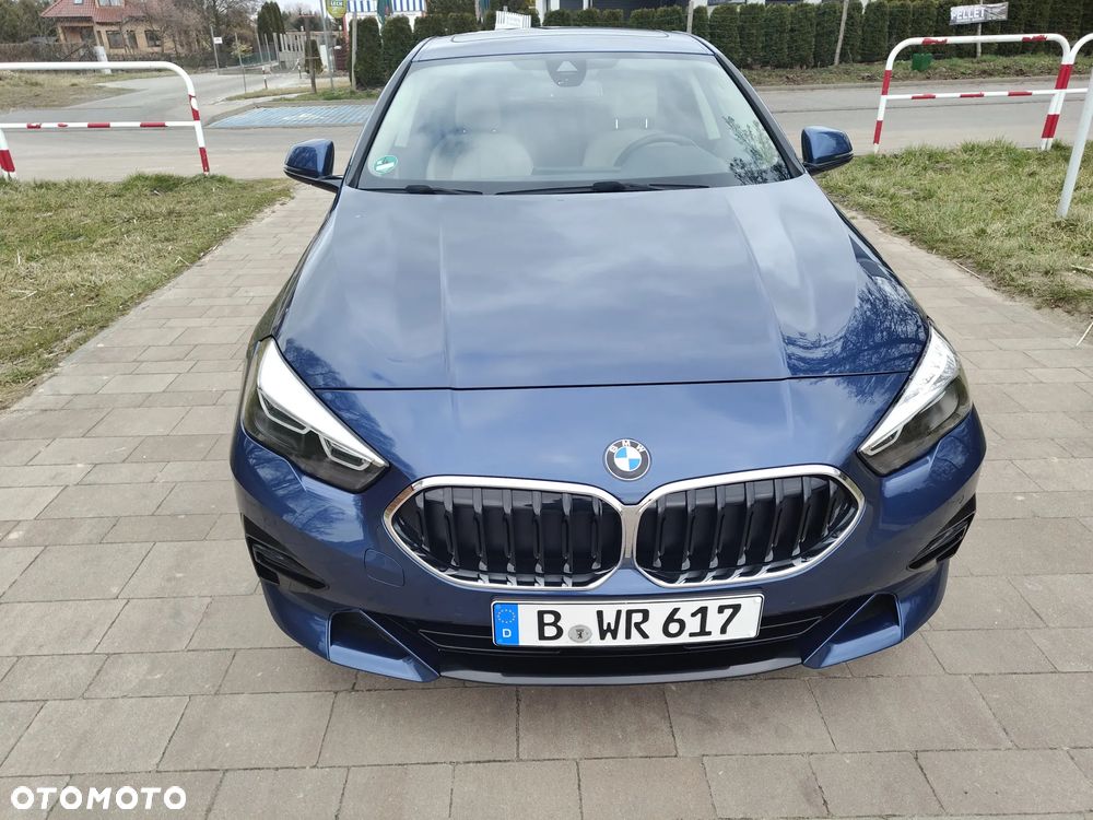 BMW Seria 2 218d Sport-Aut Sport Line - 12