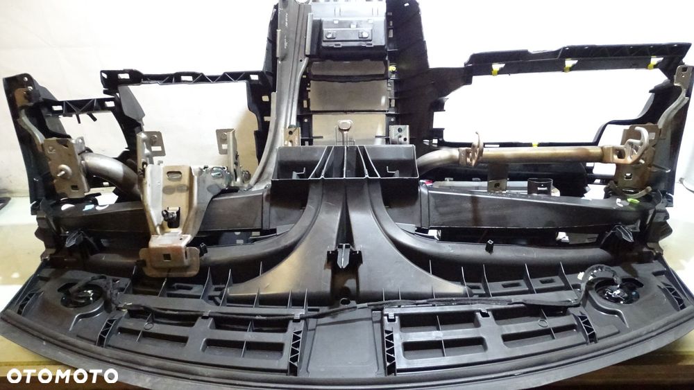 DESKA ROZDZIELCZA PEUGEOT 207 1.6HDI - 11