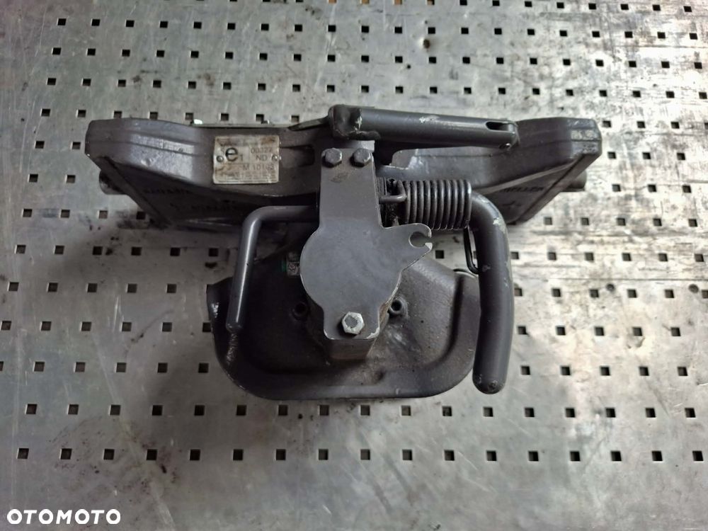 ZACZEP AUTOMATYCZNY 39CM SCHWARZMULLER ZETOR VALTRA DEUTZ CLASS LAMBORGHINI FENDT - 1
