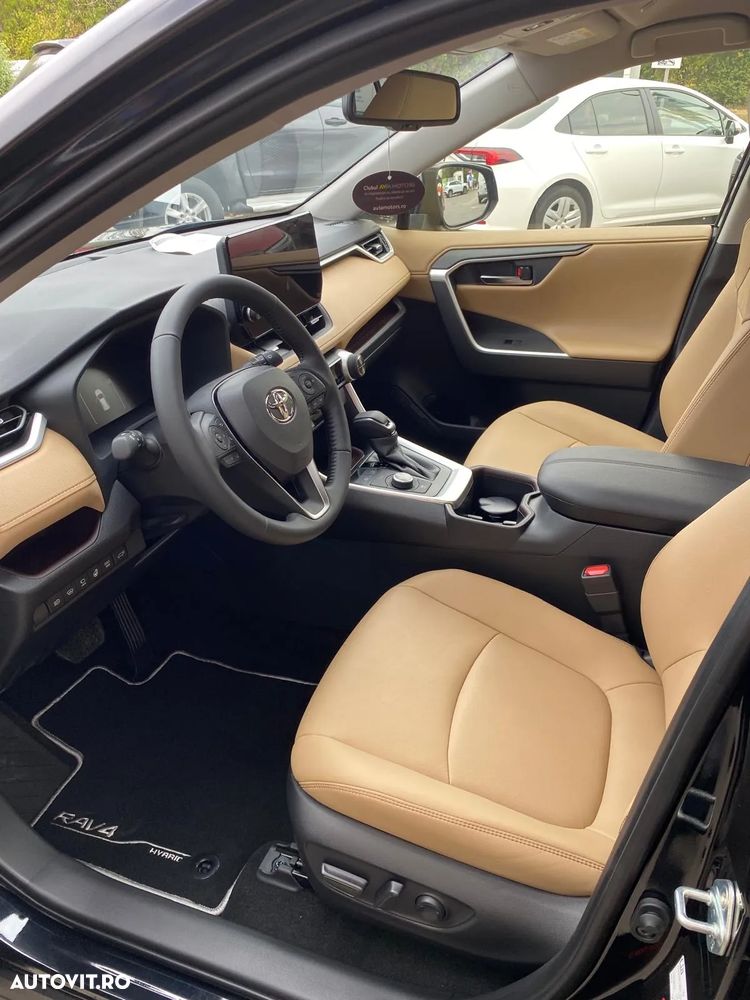 Toyota RAV4 - 3