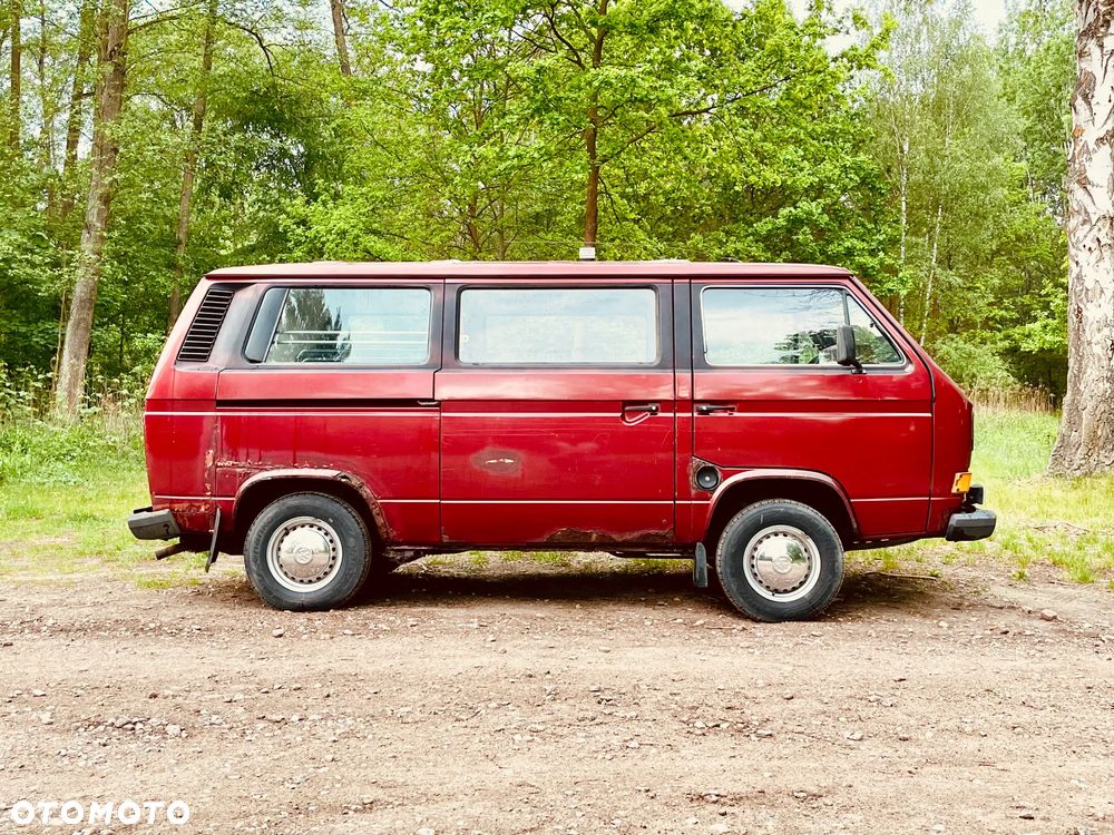 Volkswagen Transporter Caravelle CL 255 592/Z04 - 12