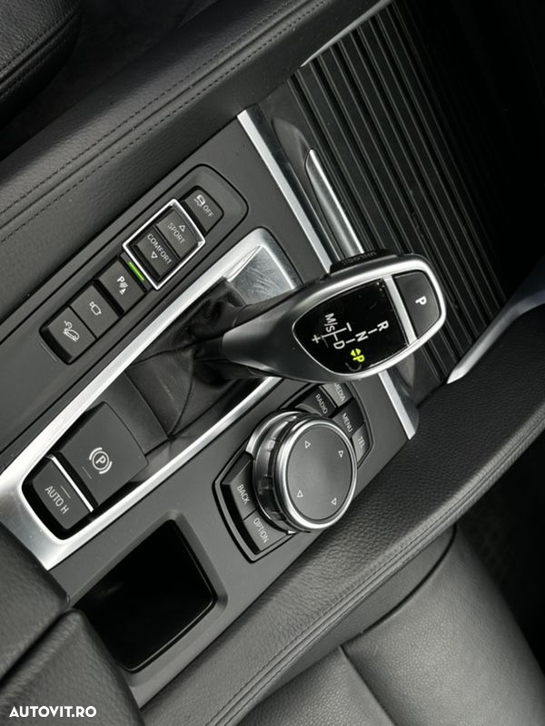 BMW X6 xDrive30d - 17