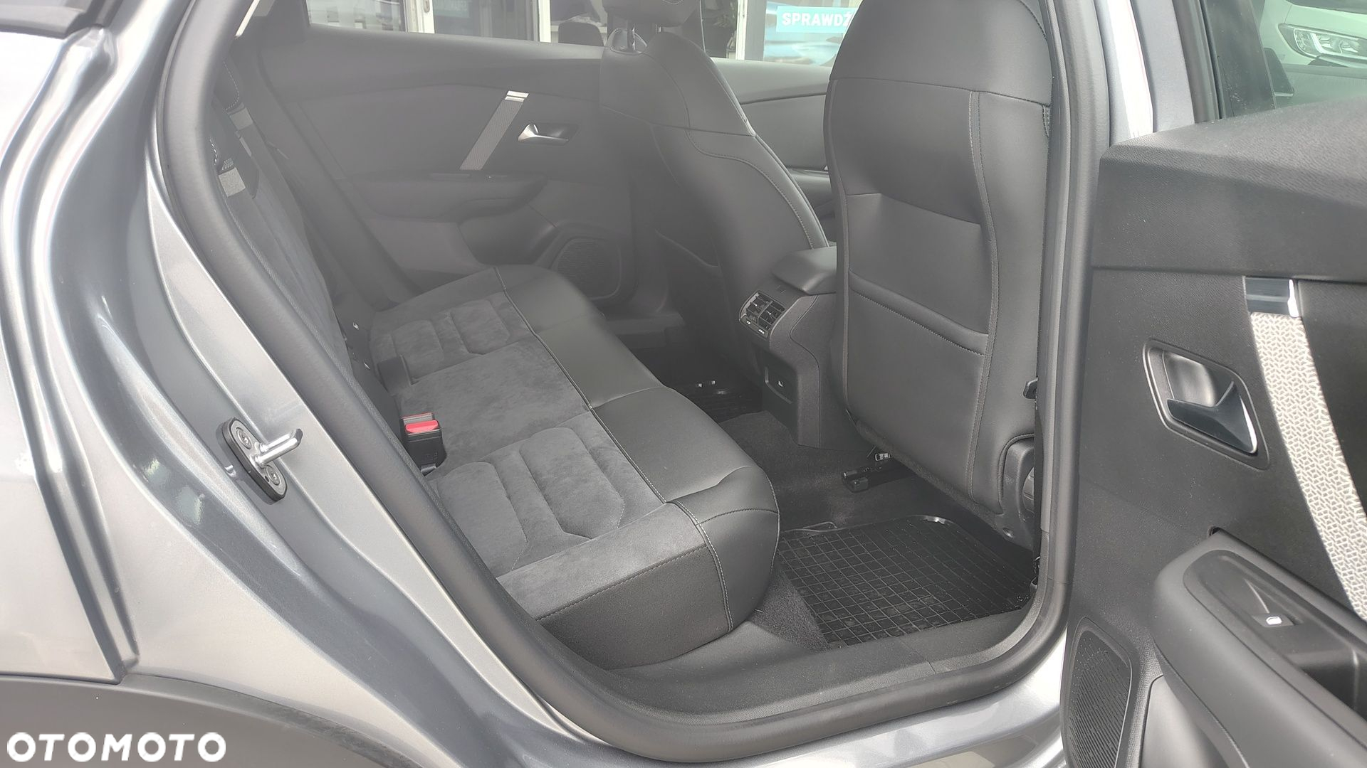 Citroën C4 - 11