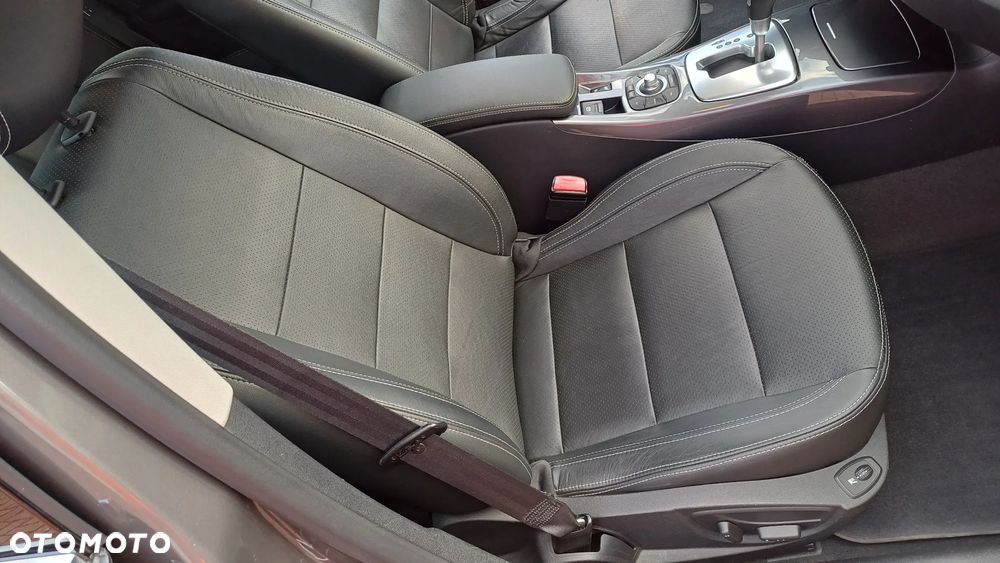 Renault Laguna 2.0 DCi FAP Initiale - 24