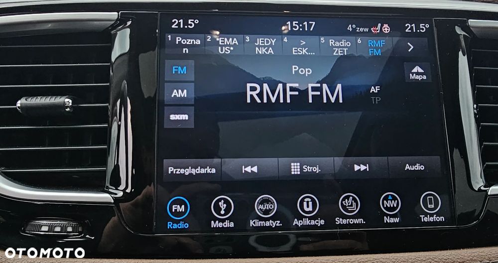 Chrysler Pacifica - 17