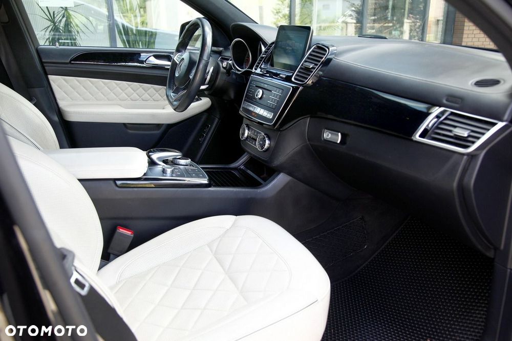 Mercedes-Benz GLE AMG 43 4Matic 9G-TRONIC AMG Line - 13