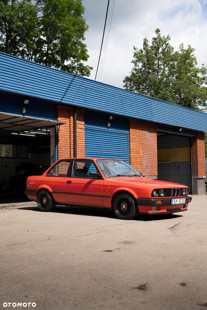 BMW Seria 3 328i - 2