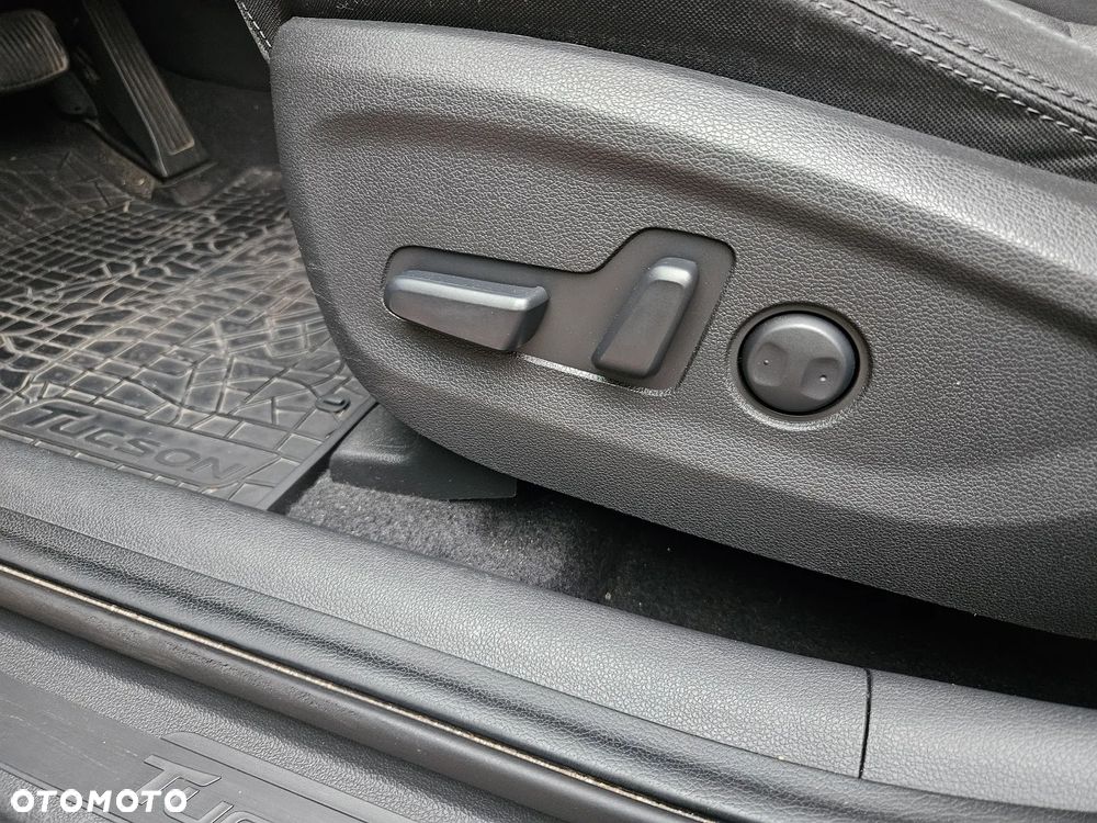 Hyundai Tucson 2.0 CRDi 48V Premium 4WD - 31
