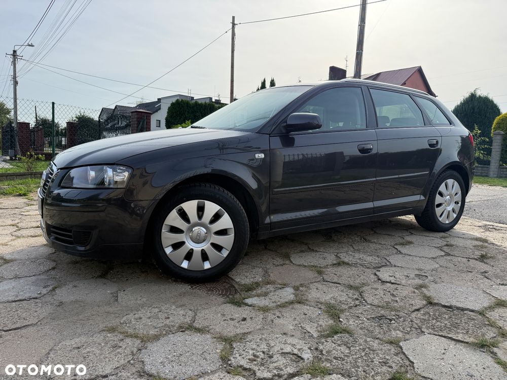 Audi A3 Sportback 1.6 FSI Ambition - 2