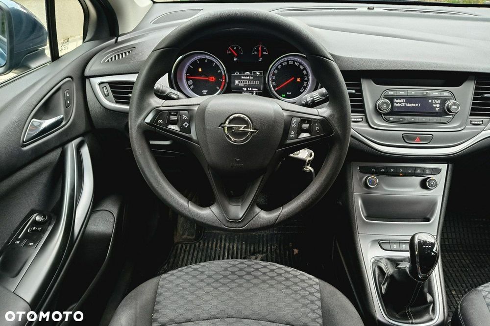 Opel Astra - 16