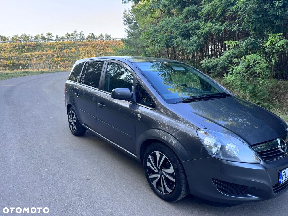 Opel Zafira - 8
