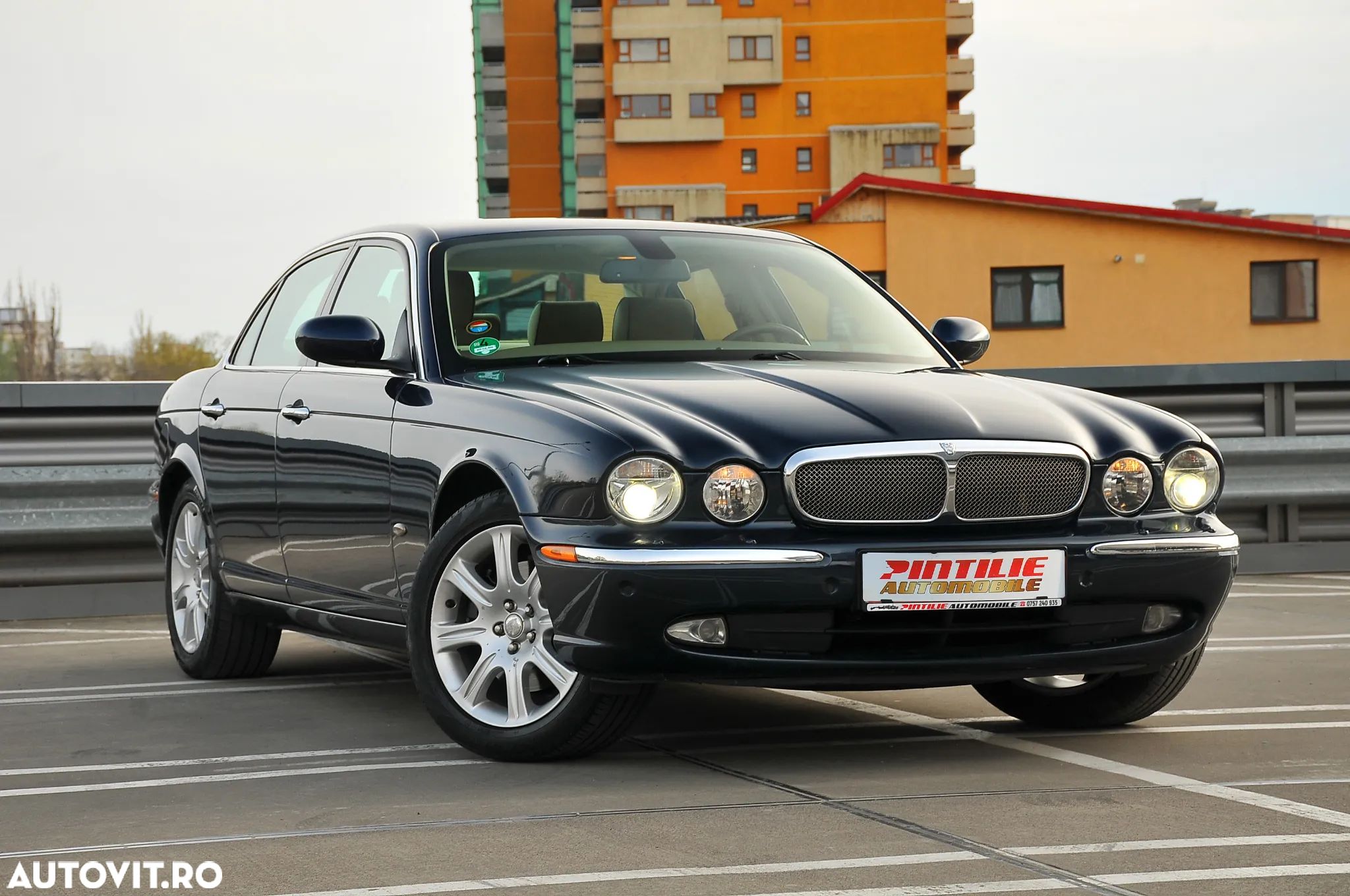 Jaguar XJ XJ6 2.7 Twin Turbo Diesel (LWB) Sovereign Last Edition - 1