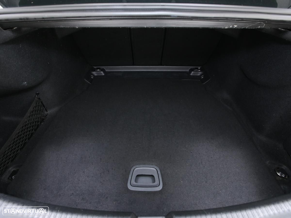 Mercedes-Benz C 220 d Avantgarde - 13