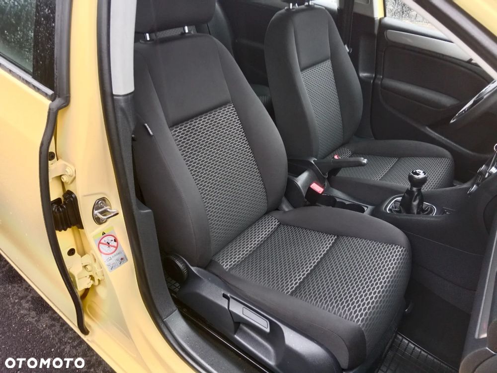 Volkswagen Golf 1.6 TDI DPF Comfortline - 16