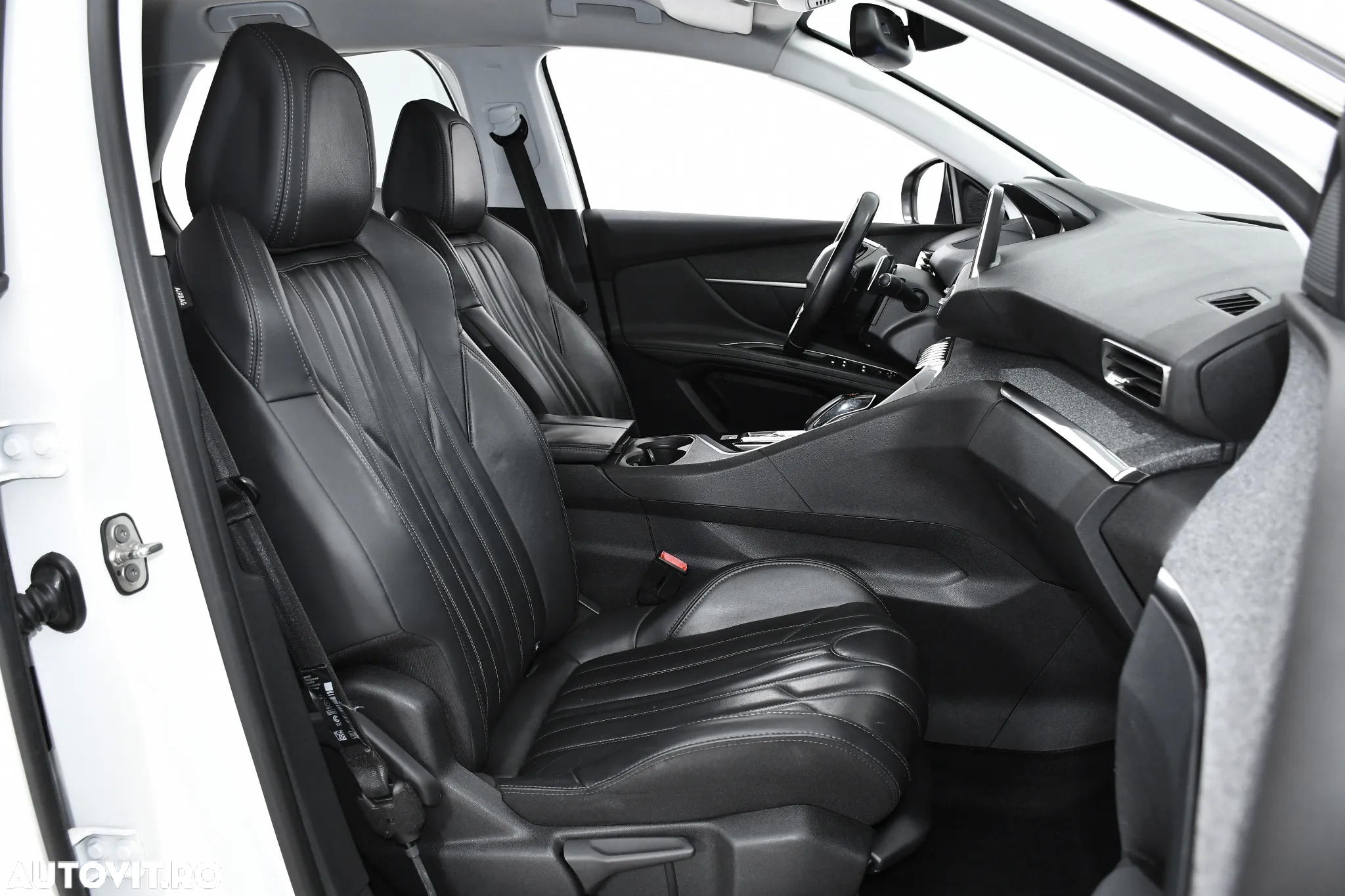 Peugeot 3008 1.2 PureTech 130 EAT8 GT - 12