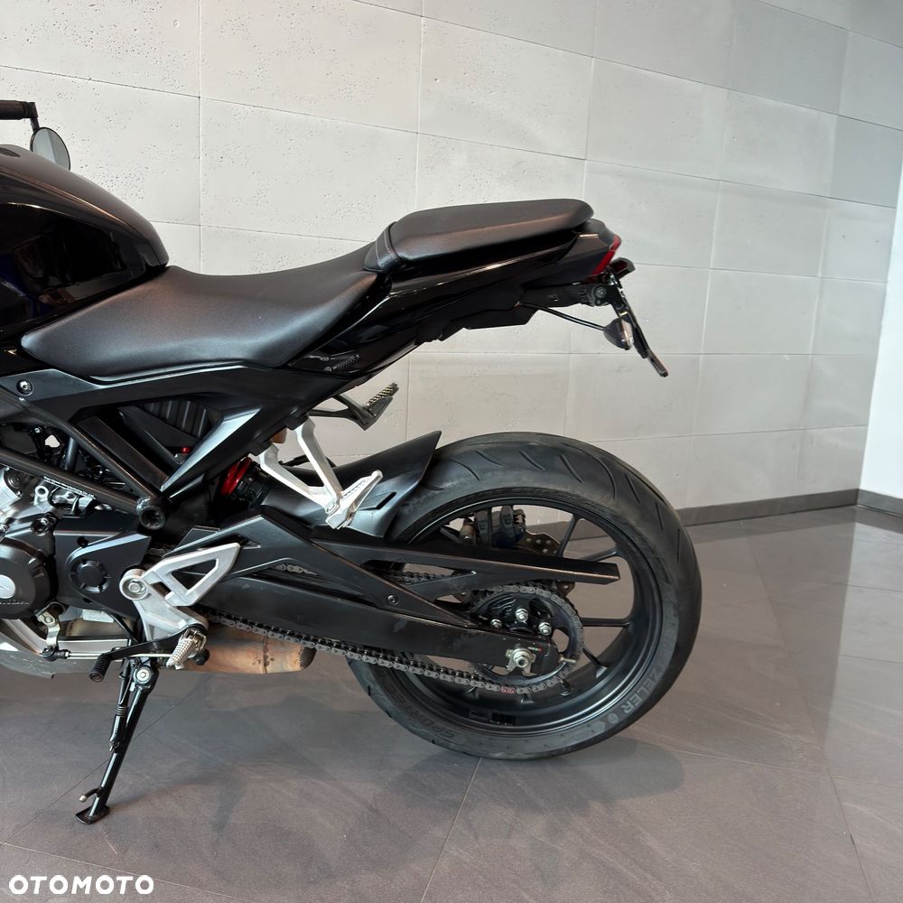 Honda CB - 11