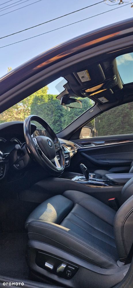 BMW Seria 5 530i xDrive - 17