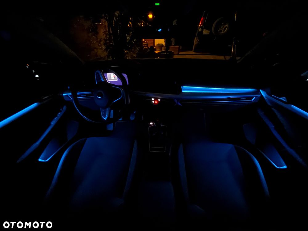 Volkswagen Golf - 25