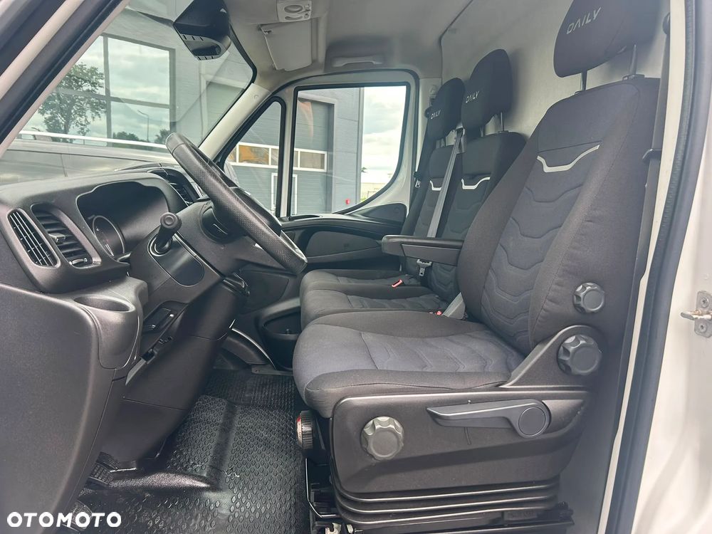 Iveco Daily 35C18 3.0 HPI L4H2 Maxi Max **NA BLIŹNIAKACH**LED**NAVI**KLIMA**Sprowadzony**2020R** - 12