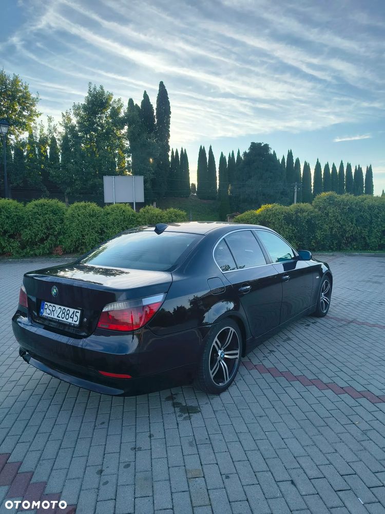 BMW Seria 5 525d - 2