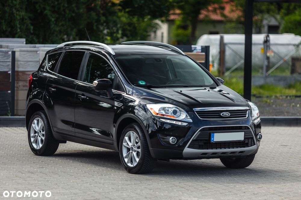 Ford Kuga 2.0 TDCi 2x4 Titanium - 8