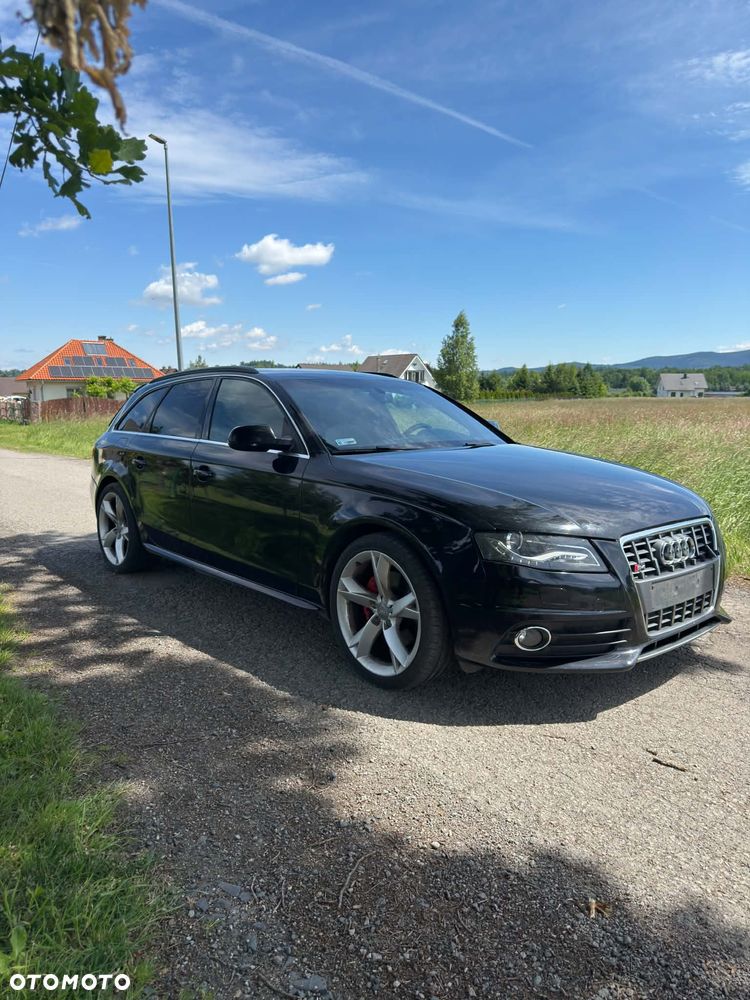 Audi A4 Avant 3.0 TDI Quattro S tronic - 1