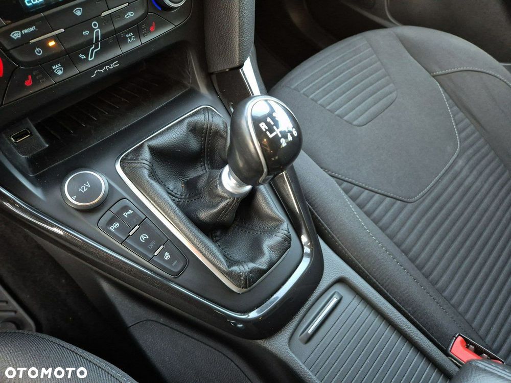 Ford Focus 1.5 EcoBoost Start-Stopp-System Titanium - 11