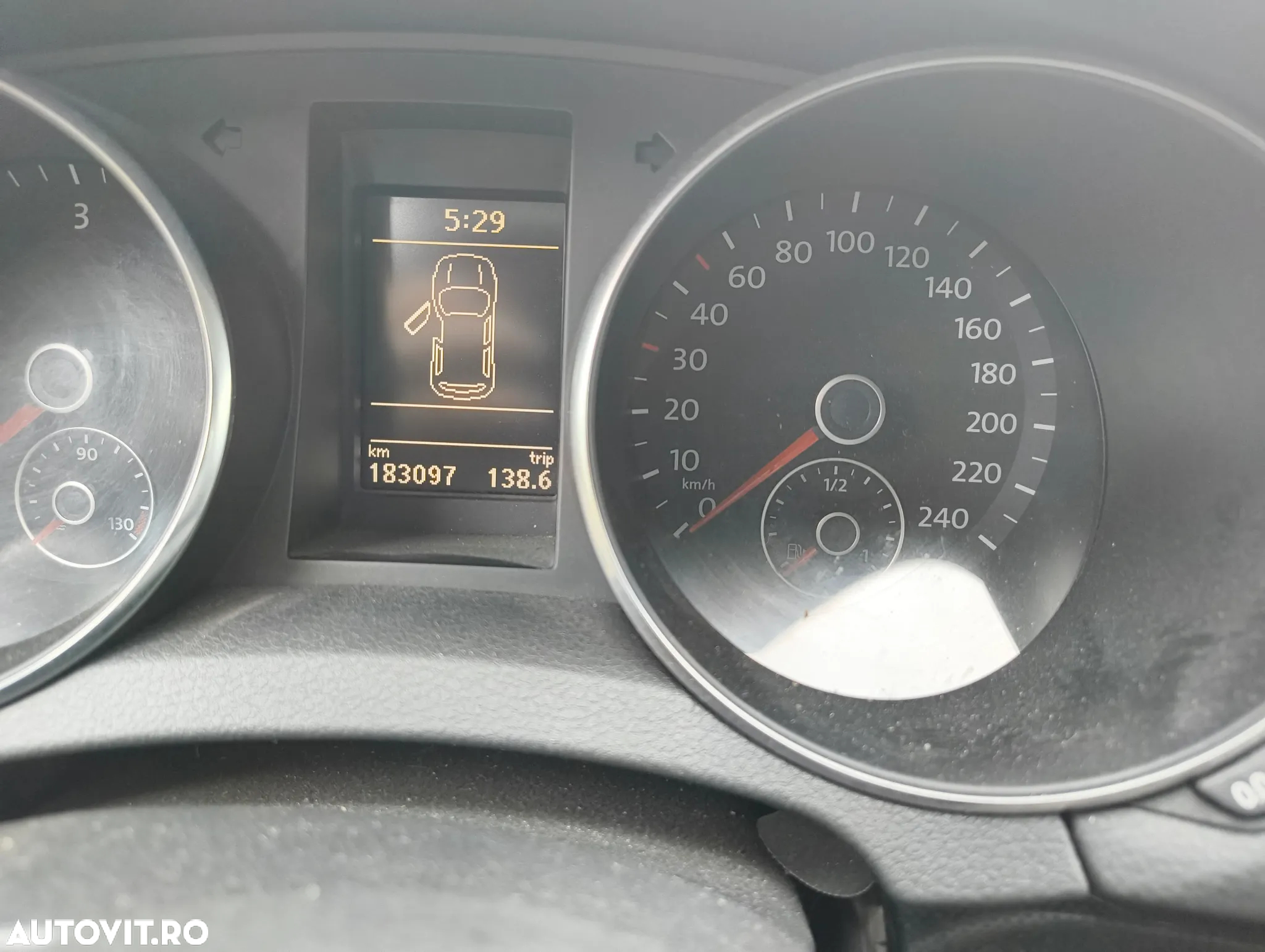 Volkswagen Golf 2.0 TDI Comfortline - 13