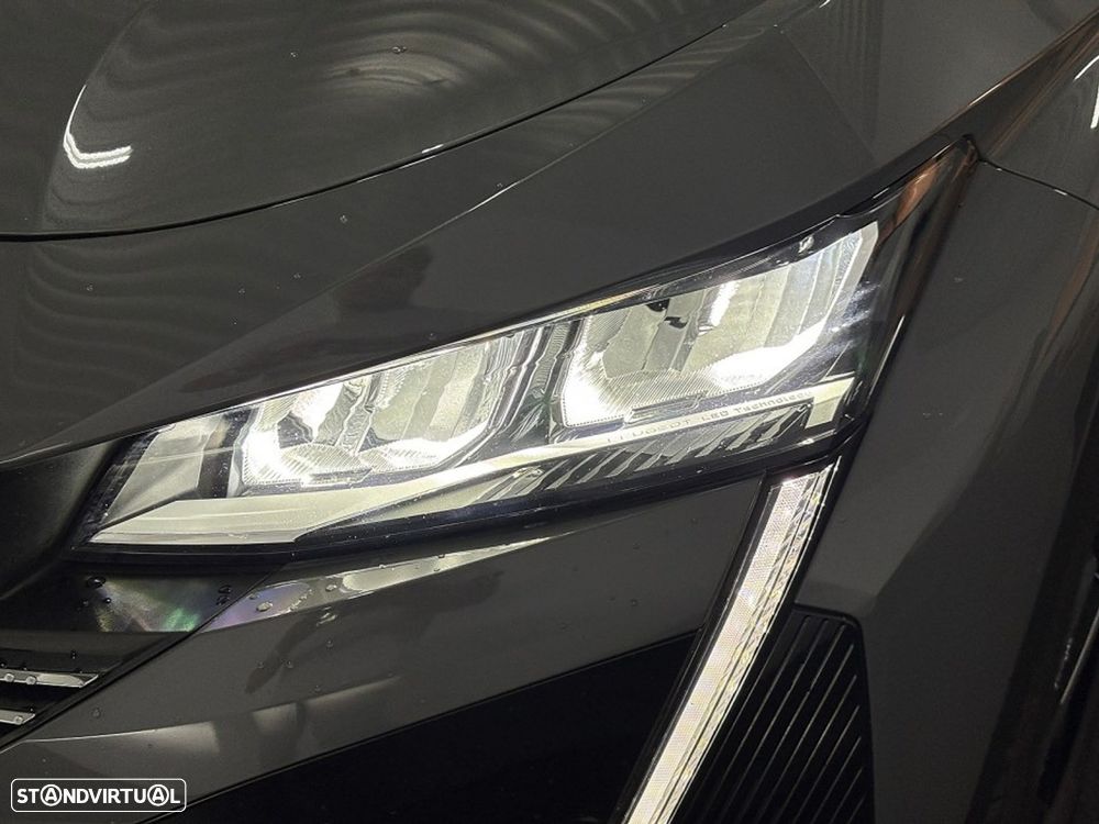 Peugeot 408 1.2 Hybrid Allure e-DCS6 - 21
