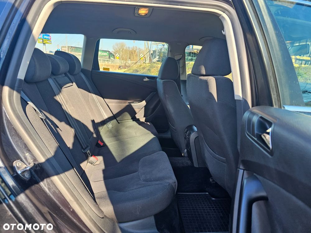 Volkswagen Passat 2.0 TDI Comfortline - 18