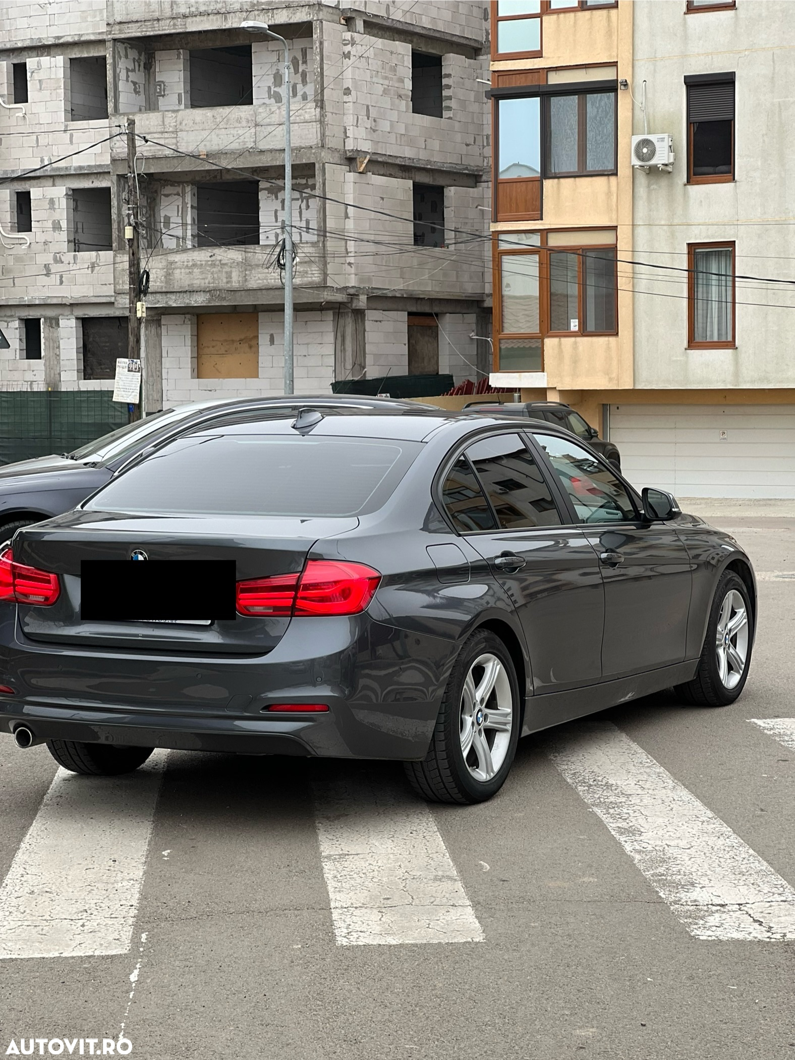 BMW Seria 3 318d Aut. - 7