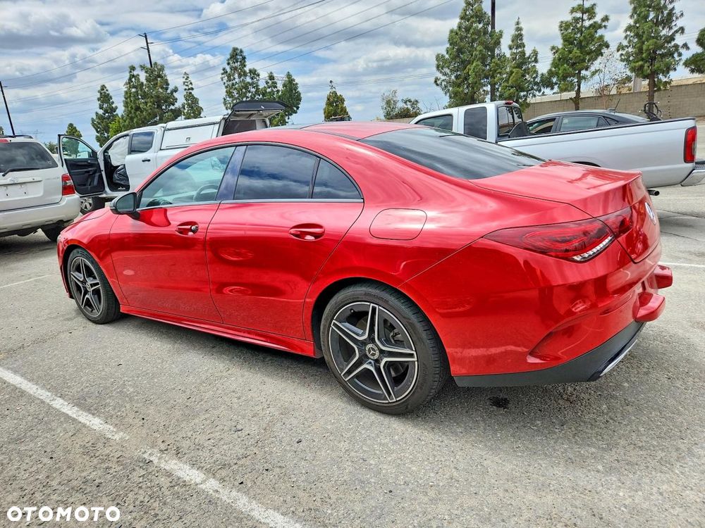 Mercedes-Benz CLA 250 4Matic 7G-DCT AMG Line - 2