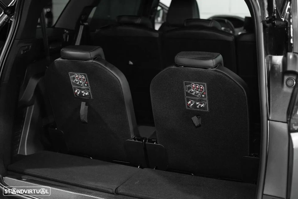 Peugeot 5008 - 36