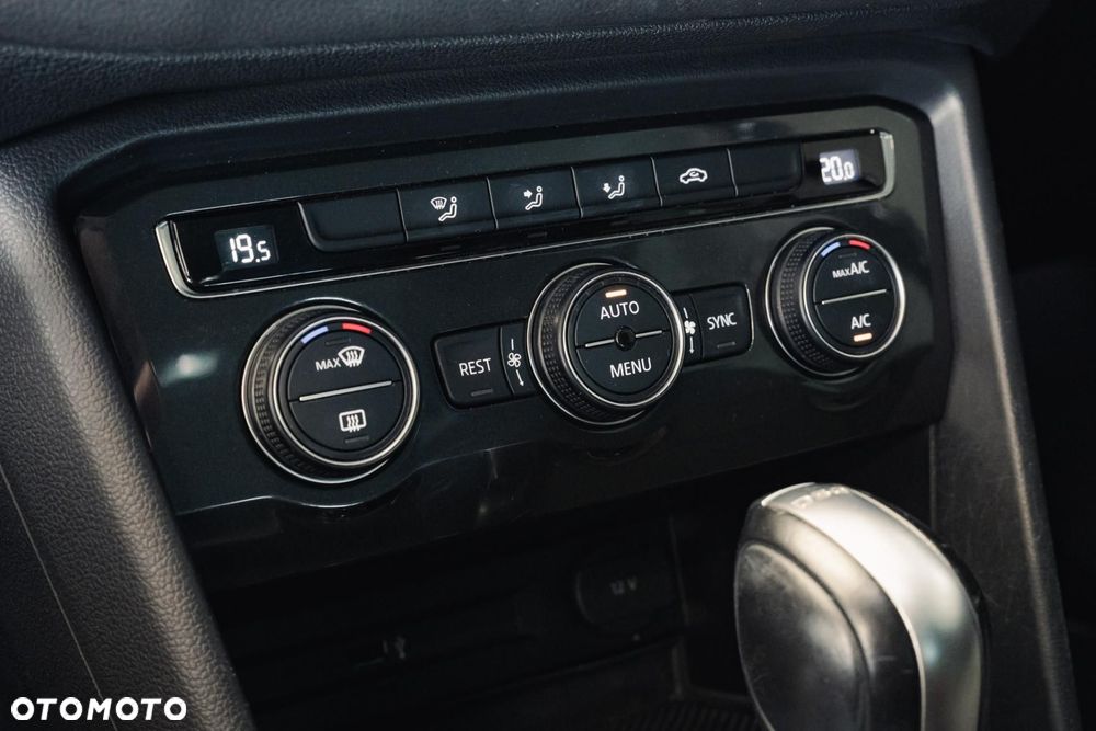 Volkswagen Tiguan - 25