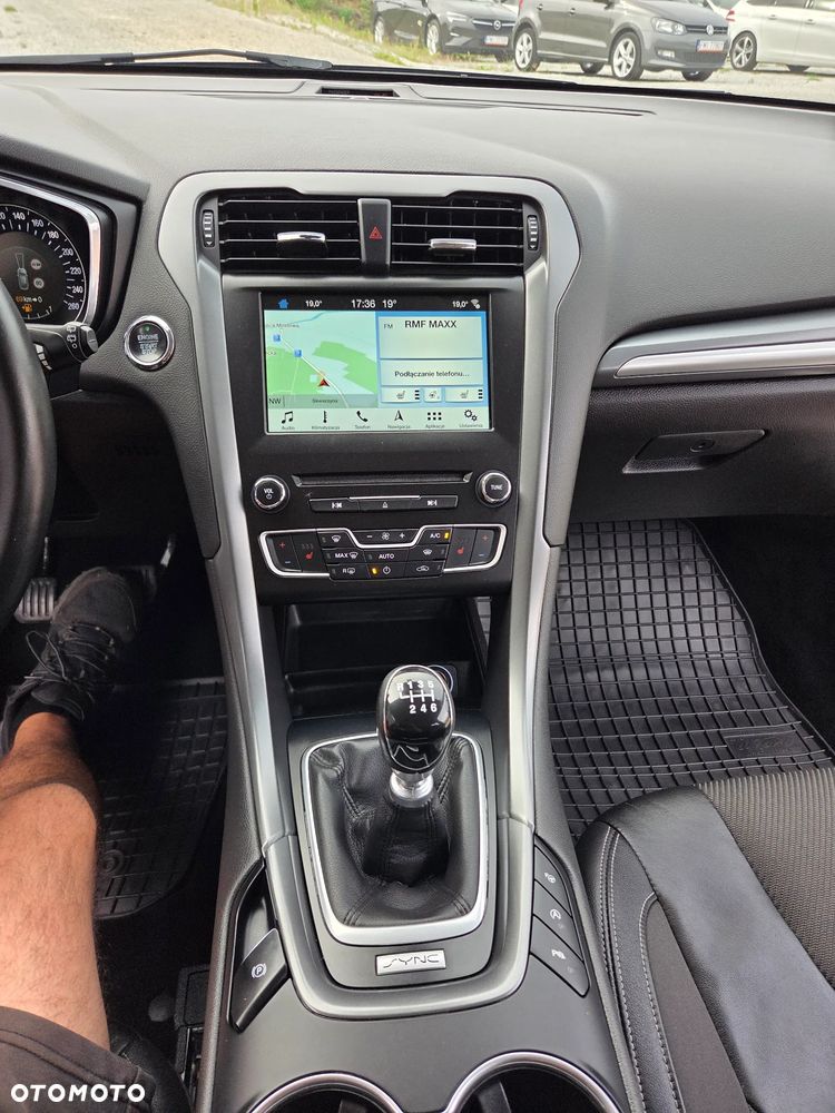 Ford Mondeo 2.0 TDCi STart-Stopp Titanium - 19