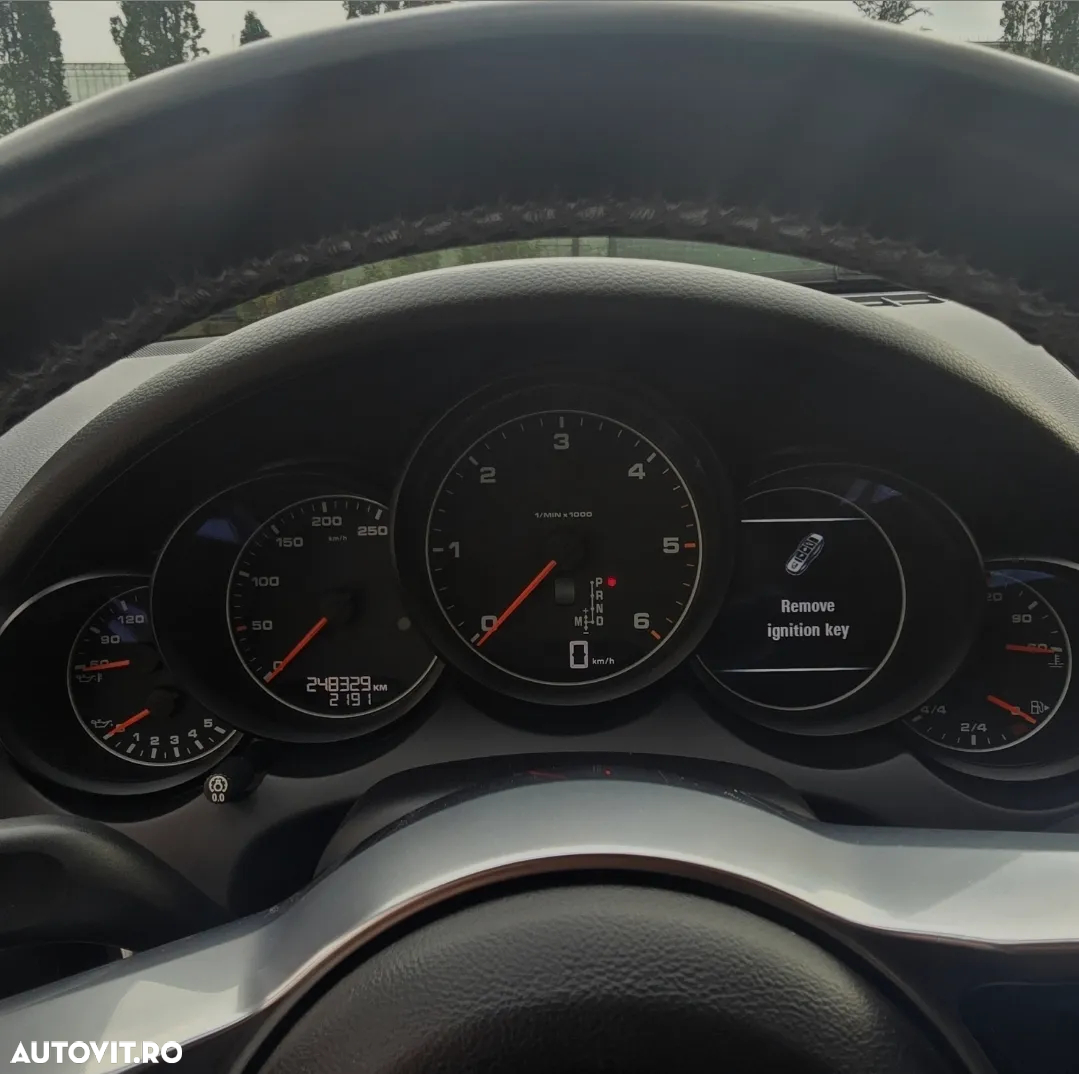 Porsche Cayenne Diesel Platinum Edition - 21