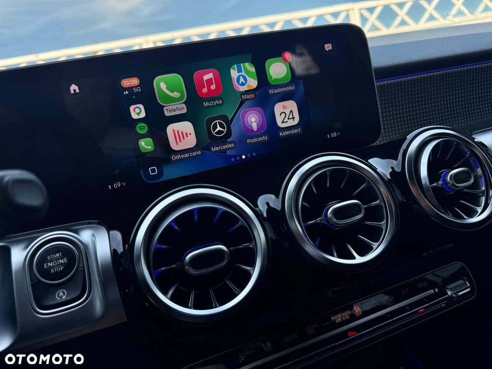 Mercedes-Benz GLB 250 4Matic 8G-DCT - 11