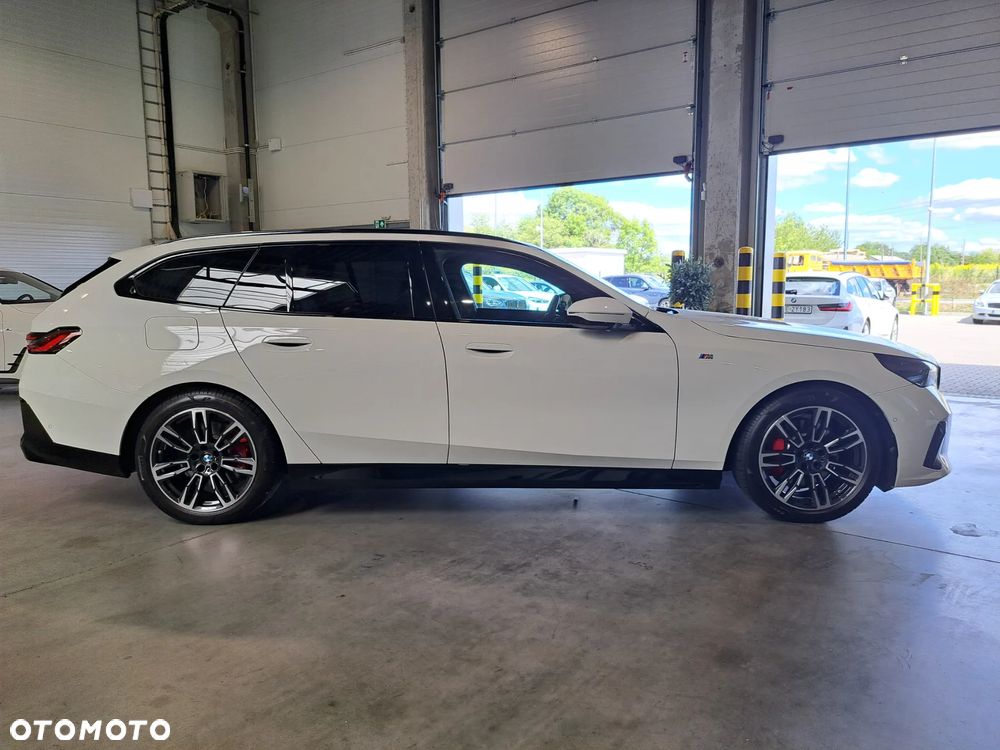BMW Seria 5 520d xDrive mHEV M Sport - 8
