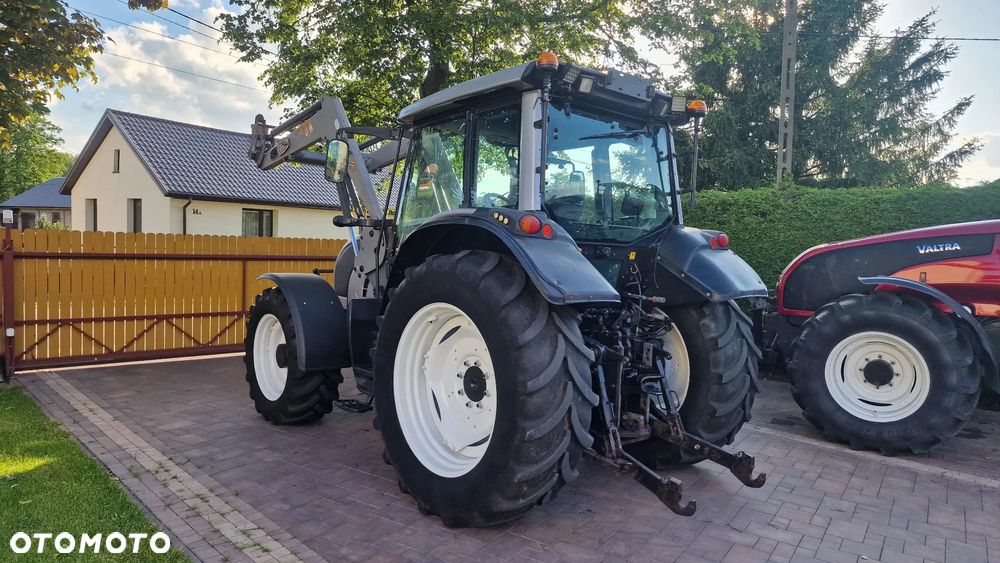 Valtra N121 HiTech, 130 koni, SISU 4cyl TURBO INTECOOLER, 141, 111, 101 - 23
