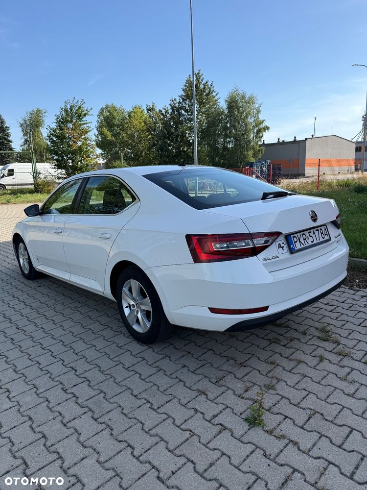 Skoda Superb 2.0 TDI 4x4 Ambition DSG - 5