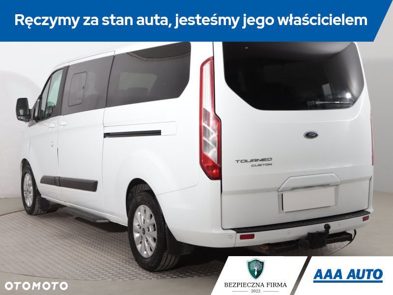 Ford Tourneo Custom - 5