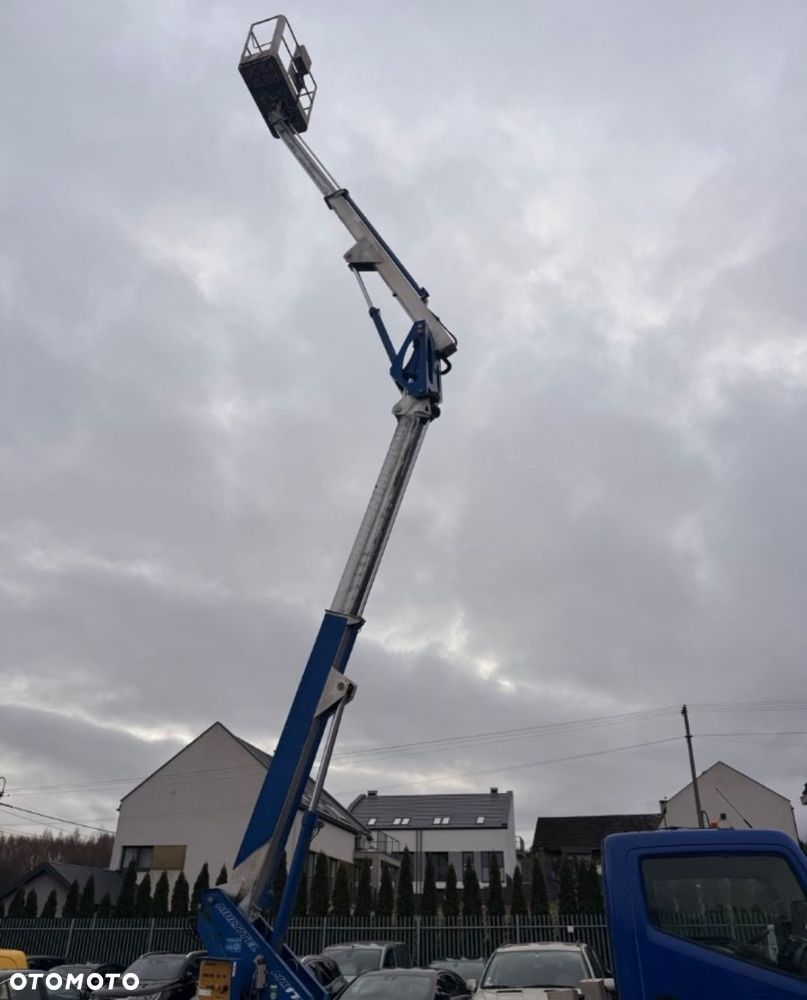 Nissan Nissan podnośnik koszowy zwyżka Multitel MX 170 - 6