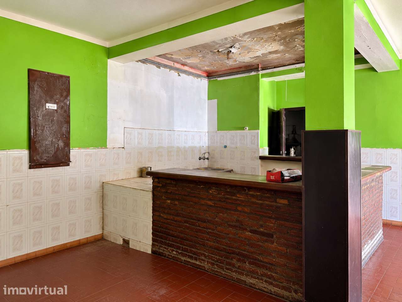 Espaço Comercial com 64 m² para Remodelar no Centro de Estremoz - Grande imagem: 5/10